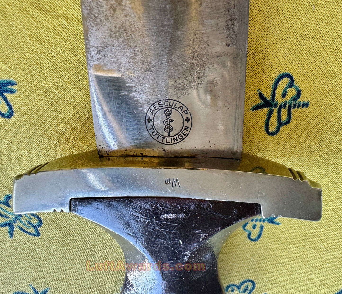 A Röhm Partial Signature SA Dagger Aesculap