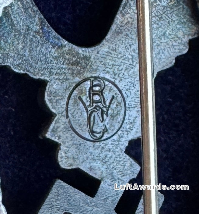 Pilot Badge Rare  RC over GWL Mint