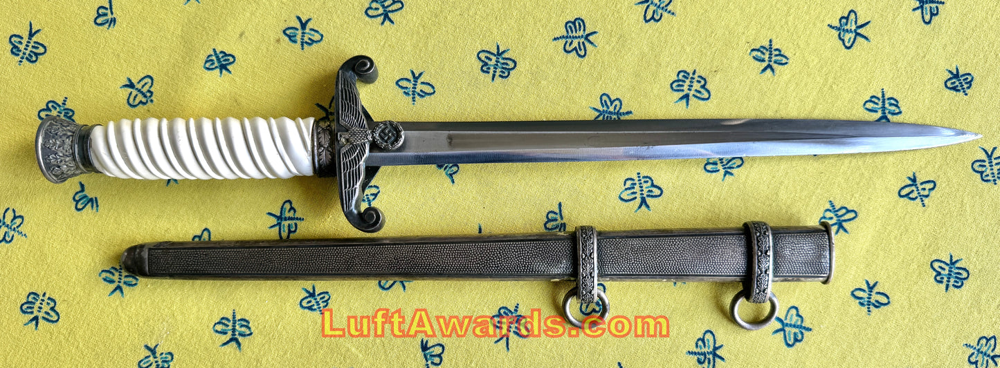 Armee Dagger Siegfried