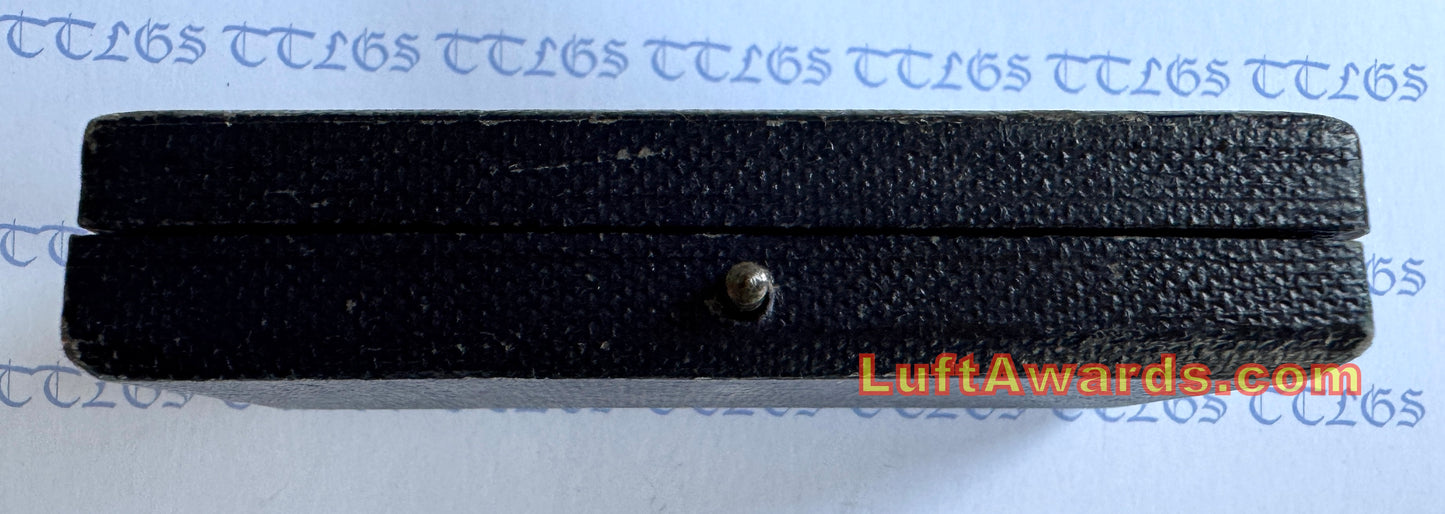 Luftwaffe Silver Bomber Clasp L/57 Boerger & Co Cased