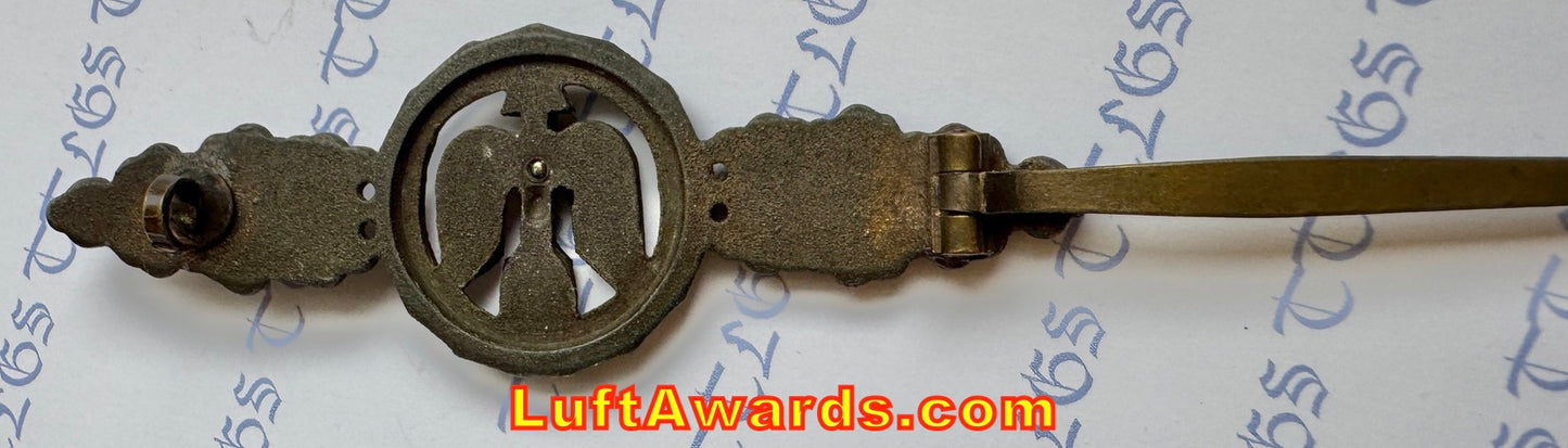 NachtJaeger Clasp Bronze