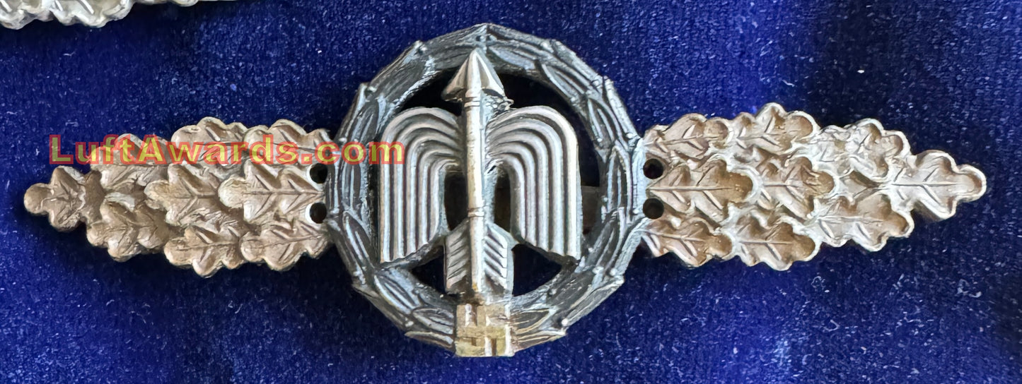 A NJG Nachtjagd Clasps Entire Set