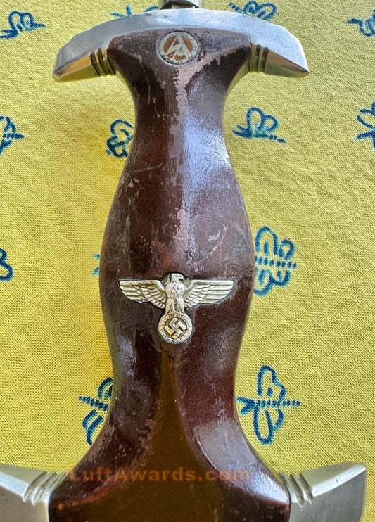 A Röhm Partial Signature SA Dagger Aesculap