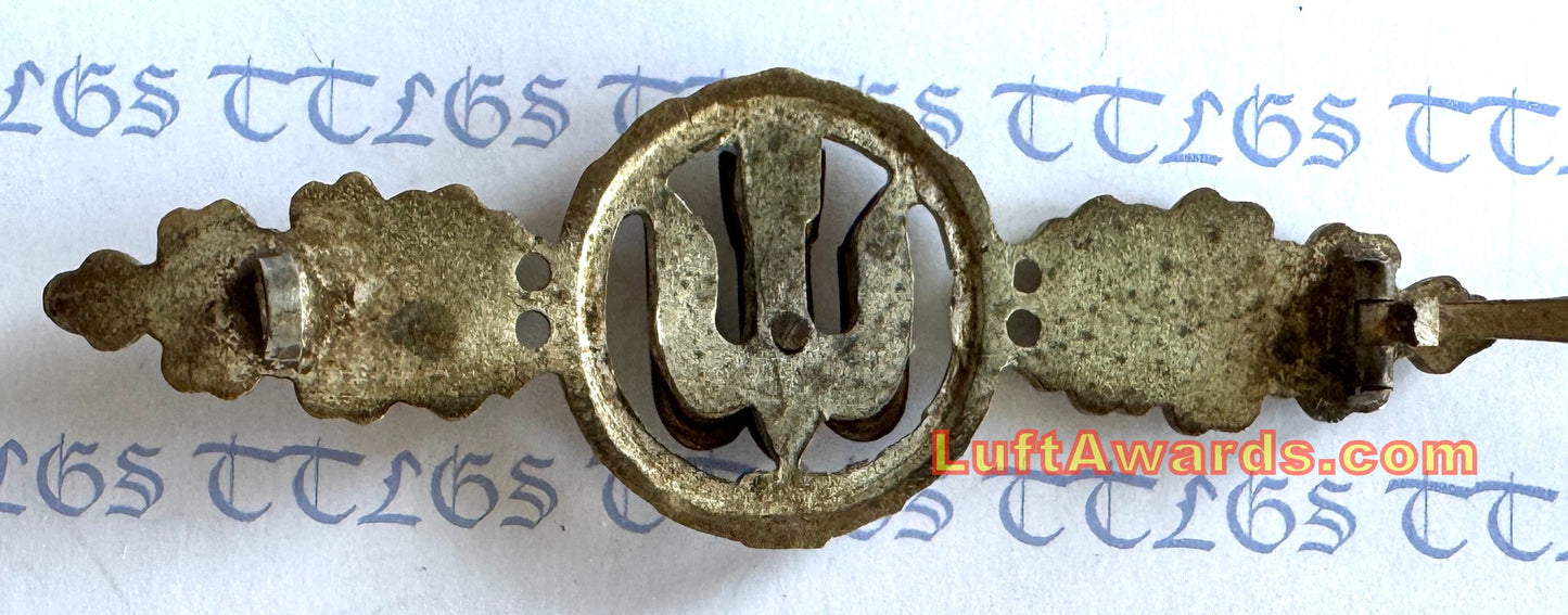 Luftwaffe Silver Bomber Clasp L/57 Boerger & Co Cased